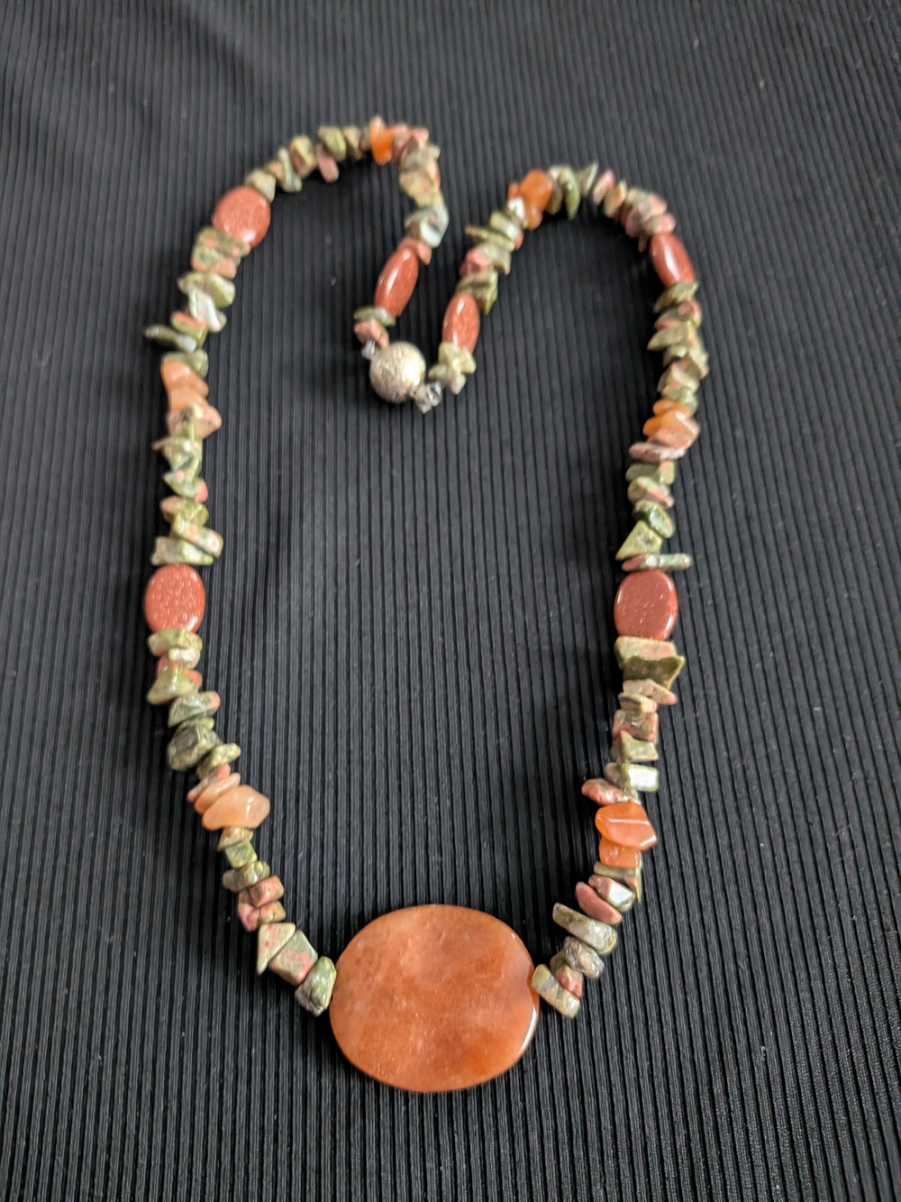 B#4: Natural Stone Red and Green Bead Necklace 9"7